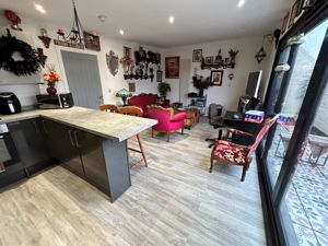 Kitchen/lounge- click for photo gallery